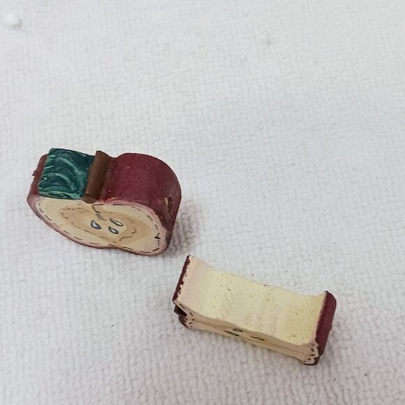 Vintage 2 Apple Shaped Wooden Beads Red Jewelry Making Crafts Loose Art Supply - Picture 8 of 13